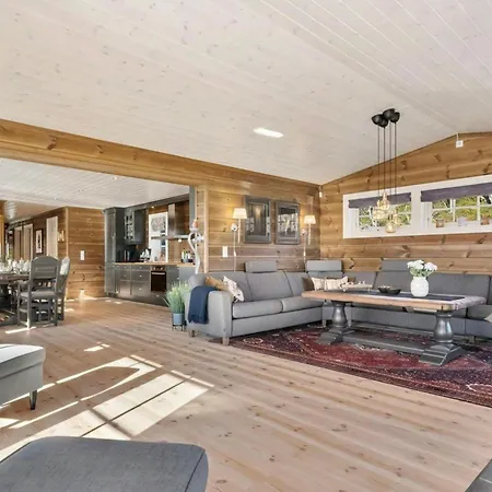 Holiday home Family With Jacuzzi At Tempelseter