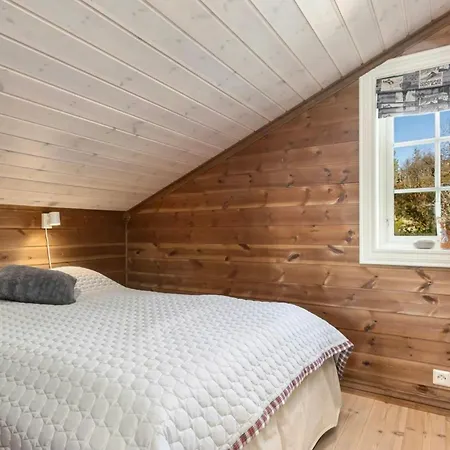 Family With Jacuzzi At Tempelseter *